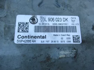 03L906023DK Блок управления двигателем Skoda Fabia 2 Арт e12590626, вид 2