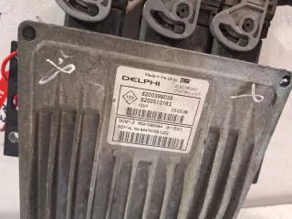 8200399038 8200513163 Блок управления двигателем Renault Megane 2 Арт e12590406, вид 2