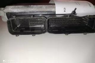 0281010267 Блок управления двигателем Opel Astra H Арт e12589672, вид 1
