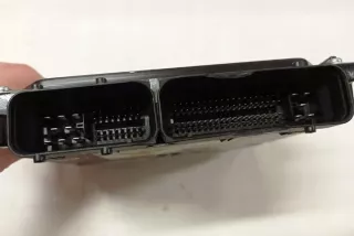 RF8G18881F Блок управления двигателем Mazda 3 BL Арт e12588990, вид 3