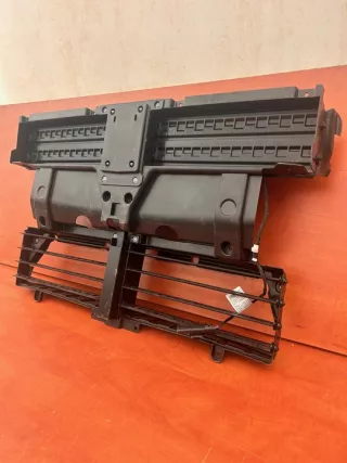 15677210 Передняя панель крепления облицовки (телевизор) BMW 2 F45/F46 Арт e12588718, вид 2