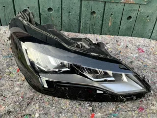 89914772 Фара правая Peugeot 3008 2 Арт e12567114, вид 1