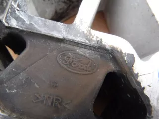 FR3C-7E373-A Подушка крепления КПП Ford Mustang 6 Арт e12548046, вид 4
