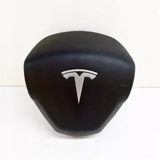 109683500K Подушка безопасности Tesla model 3 Арт e12545989