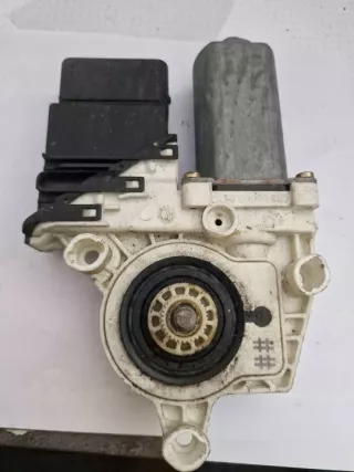 993425100 Моторчик стеклоподъемника Volkswagen Golf 4 Арт e12532451, вид 1