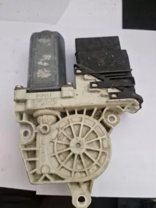 993425100 Моторчик стеклоподъемника Volkswagen Golf 4 Арт e12532451, вид 2