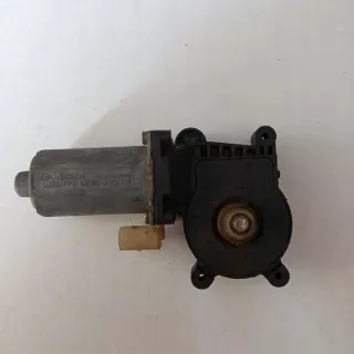0130821726 Моторчик стеклоподъемника BMW 3 E46 Арт e12530899, вид 1