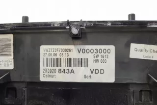 2K0920843A Щиток приборов (приборная панель) Volkswagen Caddy 3 Арт e12525987, вид 1