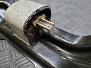 A2052400802 Подушка крепления КПП Mercedes C W205 Арт e12524271, вид 4