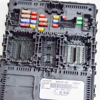 LU5T15604BJAD Блок предохранителей Ford Fiesta 5 Арт e12517373, вид 5