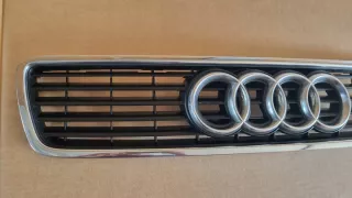 8D0853651J Решетка радиатора Audi A4 B5 Арт e12510330, вид 4