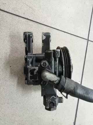 57100-2E000 57100-2e000 Насос гидроусилителя руля Kia Sportage 5 Арт e12504982, вид 2