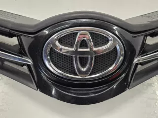 53114-02260 Решетка радиатора Toyota Auris 2 Арт e12482121, вид 4