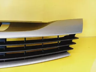 8200012581 Решетка радиатора Renault Laguna 2 Арт e12481895, вид 3