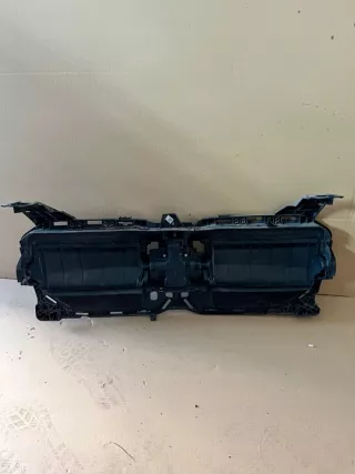 5A1DA43 BMU5A1DA43 Решетка радиатора BMW 2 U06 Арт e12479699, вид 2