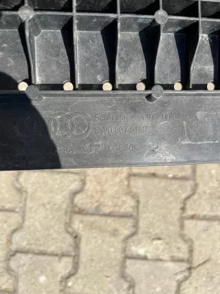 8W0807611G Декоративная крышка двигателя Audi A4 B9 Арт e12478260, вид 2