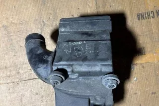 28085276 Корпус воздушного фильтра Nissan Note E11 Арт e12473992, вид 1