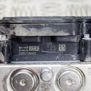 104474500B Блок ABS Tesla model Y Арт e12460715, вид 6