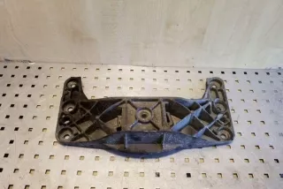 676110602 Подушка крепления КПП BMW 5 E60/E61 Арт e12449358, вид 2
