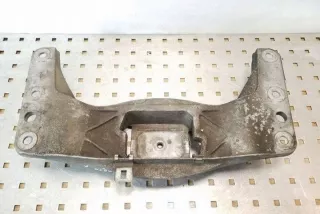 676110602 Подушка крепления КПП BMW 5 E60/E61 Арт e12449356, вид 1