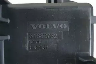 31682732 Блок предохранителей Volvo S60 3 Арт e12445343, вид 4