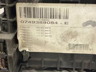 1K0937809B Блок предохранителей Volkswagen Touran 1 Арт e12445165, вид 2