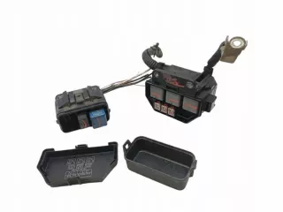 2000-2005 Блок предохранителей Toyota Rav 4 2 Арт e12444542, вид 1