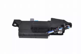 71547922 Блок предохранителей Toyota C-HR Арт e12444452, вид 2