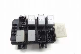 86111AG000 Блок предохранителей Subaru Legacy 4 Арт e12444323, вид 3