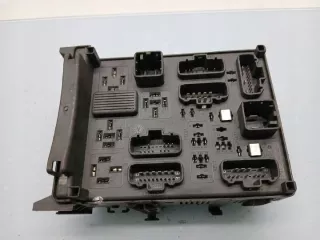 518837109 Блок предохранителей Renault Espace 4 Арт e12443521, вид 3