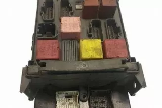 JK01_ 8200440755 Блок предохранителей Renault Espace 4 Арт e12443500, вид 2