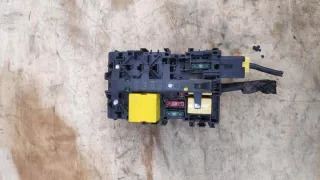 9675730380 Блок предохранителей Peugeot 208 Арт e12443169, вид 3