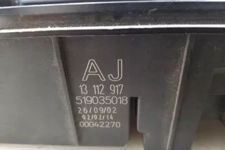 13112917 Блок предохранителей Opel Vectra C  Арт e12442894, вид 1
