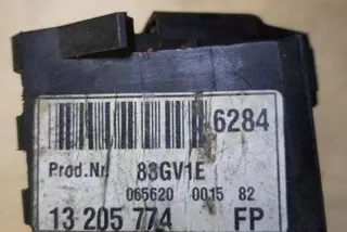 13205774 Блок предохранителей Opel Vectra C  Арт e12442873, вид 1