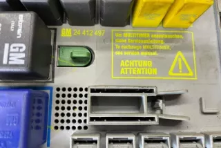 F75_ 24412497 Блок предохранителей Opel Astra G Арт e12442271, вид 4