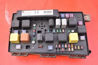 13191129 Блок предохранителей Opel Astra H Арт e12442215, вид 1