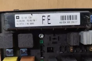 13191128 Блок предохранителей Opel Astra H Арт e12442203, вид 2