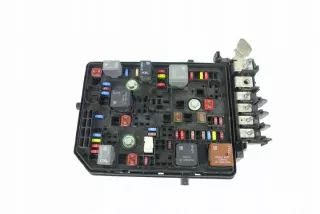 39040852 Блок предохранителей Opel Astra K Арт e12441869, вид 1