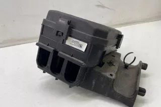 39040853 Блок предохранителей Opel Astra K Арт e12441859, вид 1