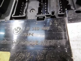 518776109 YQE000350 8380407 8383185 8365960 Блок предохранителей Land Rover Range Rover 3 Арт e12439117, вид 3
