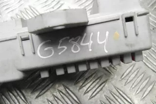 911713E921 Блок предохранителей Kia Sorento 1 Арт e12438909, вид 1