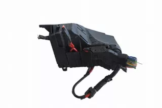 6G9T14A067AB Блок предохранителей Jaguar E-PACE Арт e12438434, вид 3