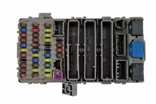 A000011 Блок предохранителей Honda Accord 10 Арт e12437861, вид 1