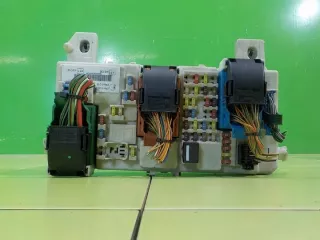 7M5T14A073JE 8V4T14014BBE 16AB59 Блок предохранителей Ford Kuga 1 Арт e12437610, вид 1