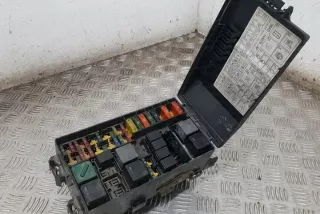 98AG14A067CD Блок предохранителей Ford Focus 1 Арт e12437468, вид 3