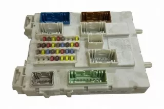 BV6N14A073ET Блок предохранителей Ford Focus 4 Арт e12437329, вид 1