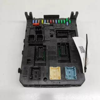 966689568001 Блок предохранителей Citroen C4 1 Арт e12436826, вид 4