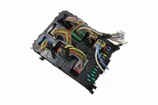 966405878002 Блок предохранителей Citroen C4 2 Арт e12436698, вид 2