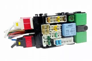 9665492680 Блок предохранителей Citroen C4 2 Арт e12436686, вид 4