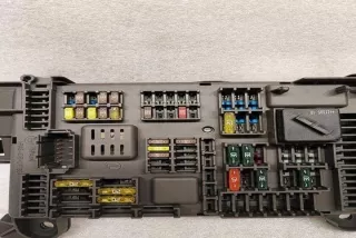 693168704 Блок предохранителей BMW X5 E70 Арт e12436163, вид 2